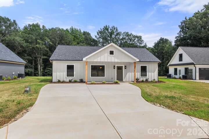 Property Photo:  151 McCorkle Street  SC 29745 