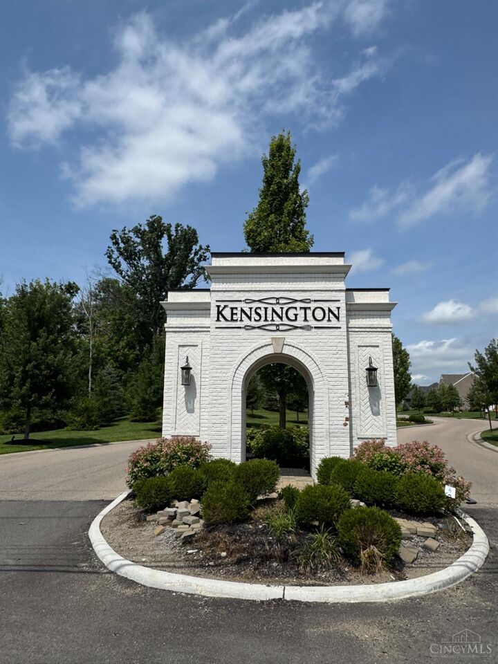 Property Photo: 9907 Kensington Lane OH 45040