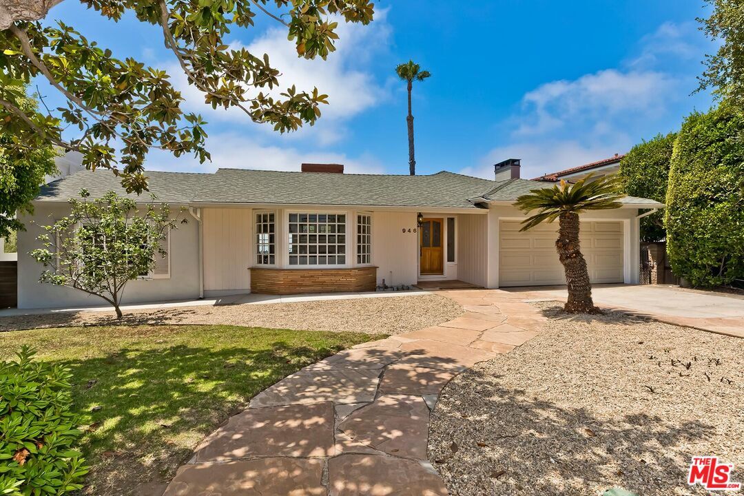 Property Photo:  946 Franklin St  CA 90403 