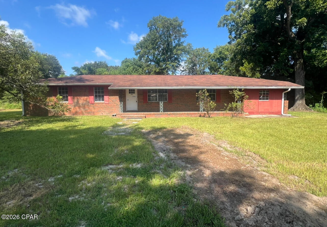 Property Photo: 2231 Porter Avenue FL 32442