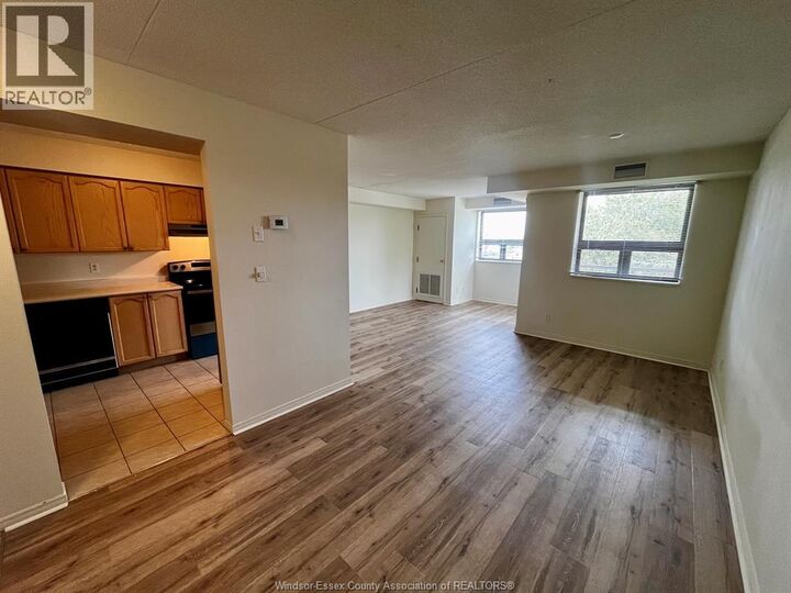 Property Photo: 1160 Lauzon 401 ON N8S 4T1