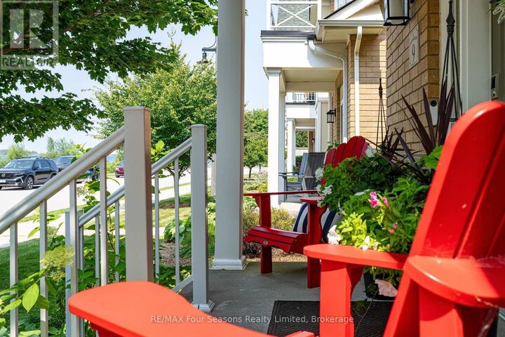 Property Photo: 9 North Maple Street ON L9Y 0J7