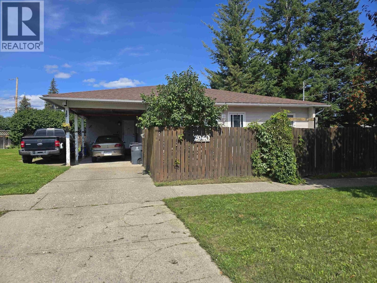 Property Photo:  2940 2nd Avenue  BC V2M 1E8 