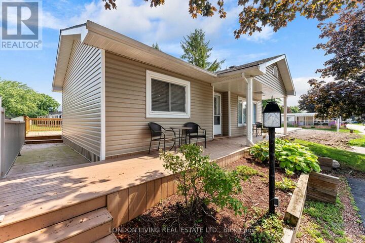 Property Photo:  23 Pebble Beach Parkway  ON N0M 1T0 