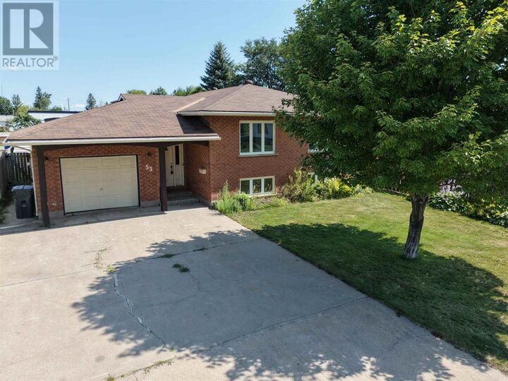Property Photo: 53 Robin St ON P6A 5Y4