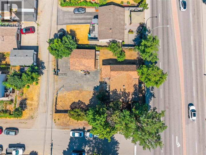 Property Photo: 2100 32nd Street BC V1T 5L1