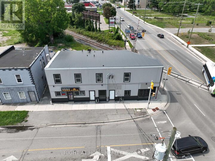 Property Photo:  697 Hale Street  ON N5W 1J1 