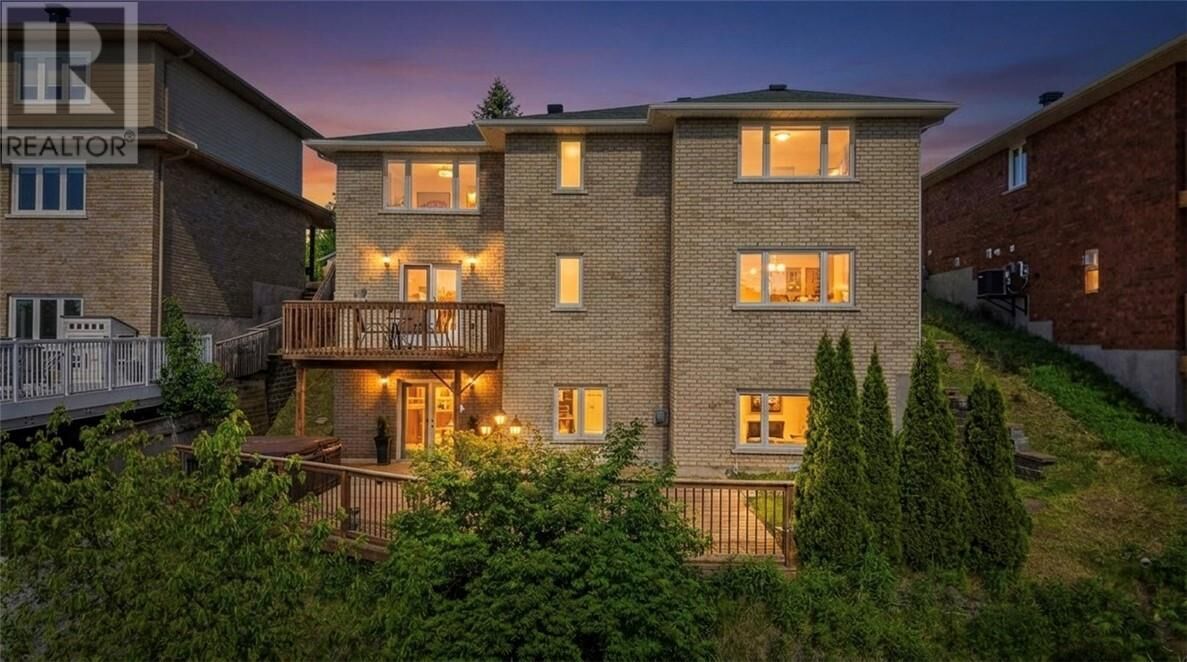 Property Photo: 790 Arnold Street ON P3E 6H2