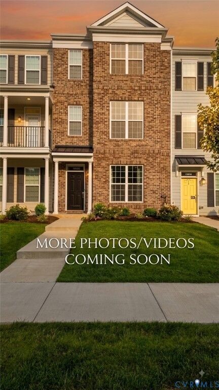 Property Photo: 13820 Village View Drive VA 23114