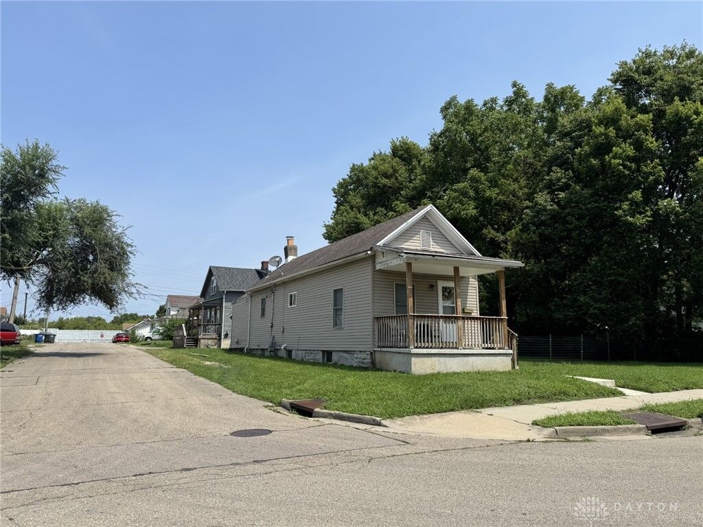 Property Photo:  1415 Ohmer Avenue  OH 45410 