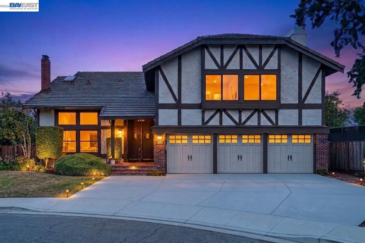 Property Photo: 3356 Winter Wren Pl CA 94555