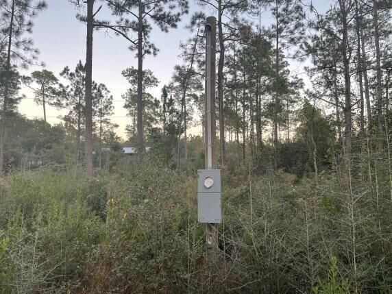 Property Photo: 10 Eugene Court FL 32433