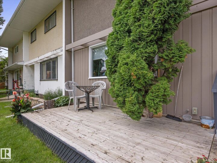 Property Photo:  57 Garden Crescent  AB T8N 0W9 
