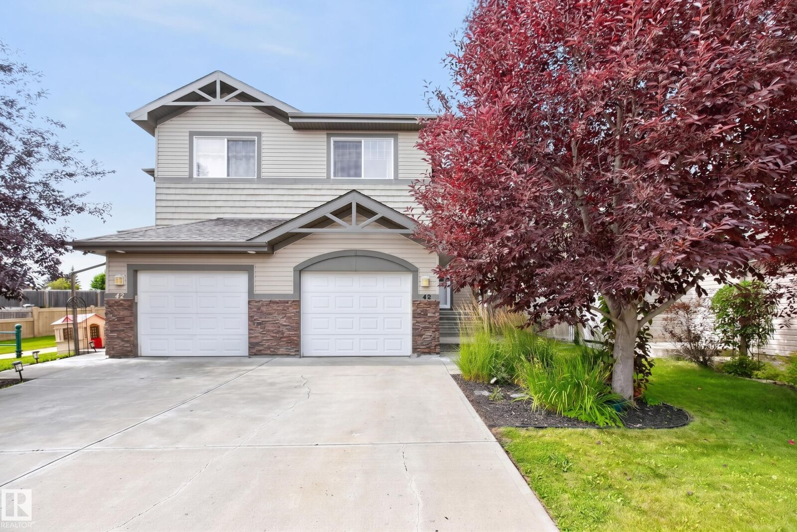 Property Photo:  40 Hartwick Loop  AB T7X 1N3 