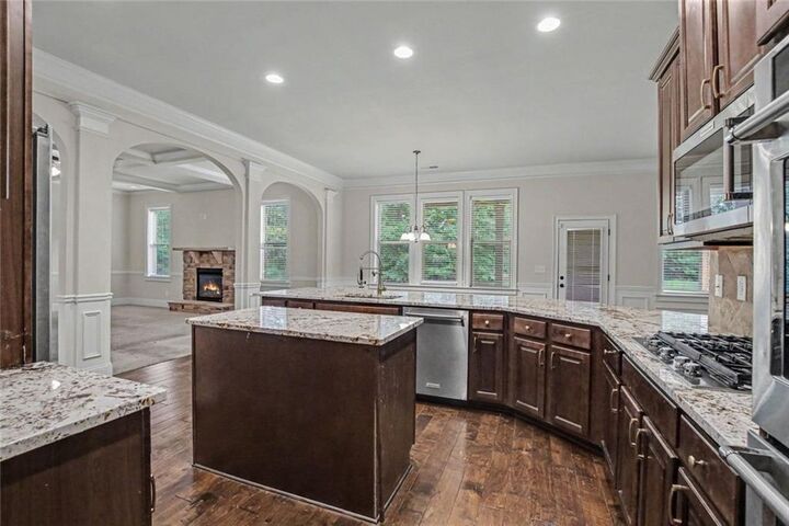 Property Photo:  801 Carnegie Court  GA 30248 