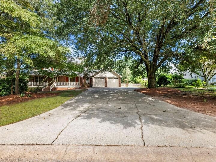 Property Photo: 2647 Ashley Oaks Court GA 30096