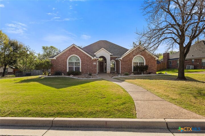 Property Photo: 3204 Loving Cove TX 76513