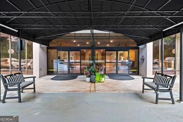 Property Photo:  3530 Piedmont Road NE M1  GA 30305 