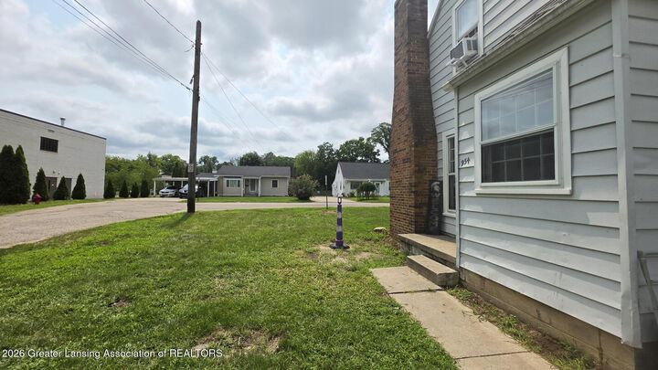 Property Photo: 954 Daisy Lane MI 48823