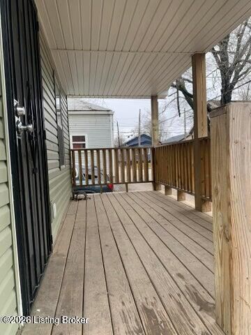 Property Photo: 2140 Columbia St KY 40212