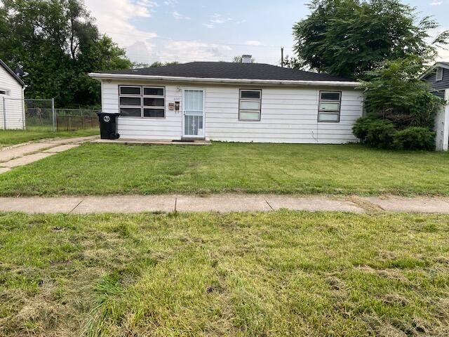 Property Photo: 4227 W 19th Plaza IN 46404