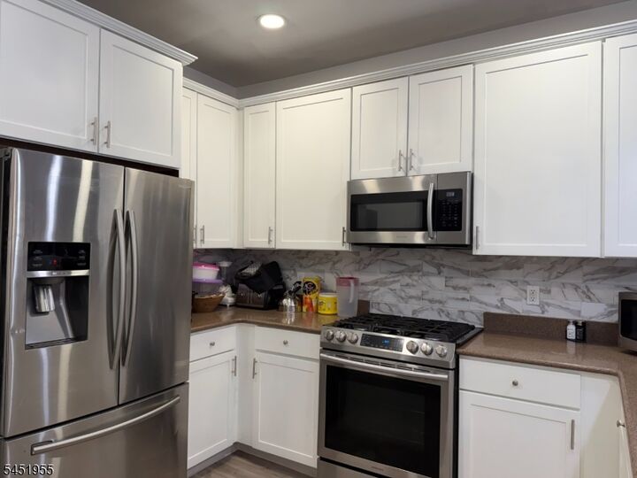 Property Photo:  1103 Hamilton St 1103  NJ 07109 