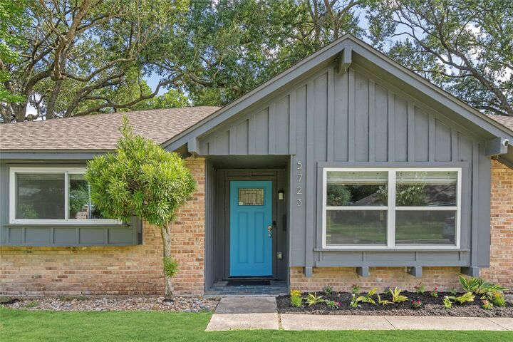 Property Photo:  5723 Spellman Road  TX 77096 