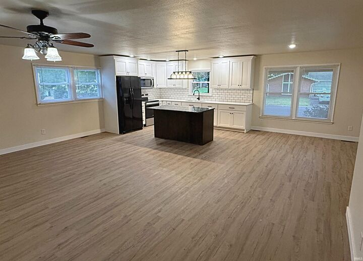 Property Photo:  1816 Woodlawn Drive  IN 47501 