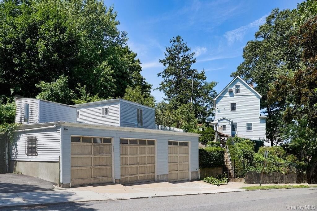 Property Photo: 404 Prescott Street NY 10701