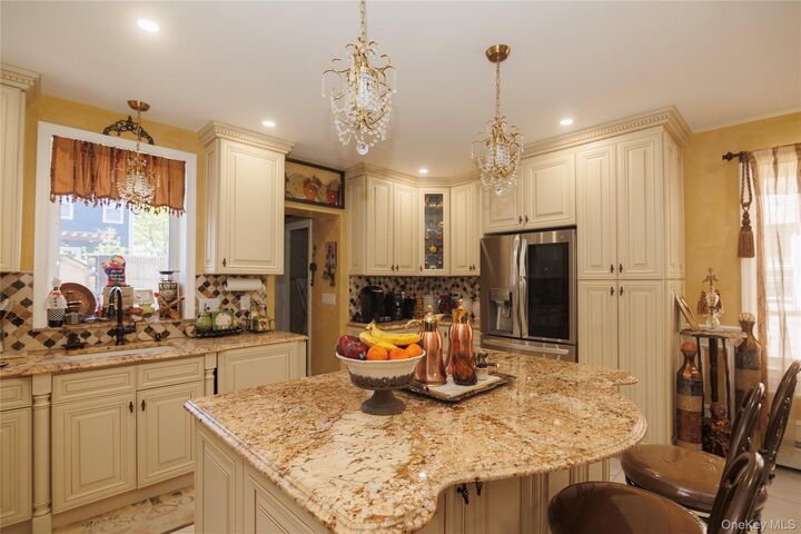 Property Photo: 1715 Hering Avenue NY 10461