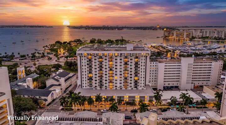Property Photo: 101 S Gulfstream Avenue 14D FL 34236