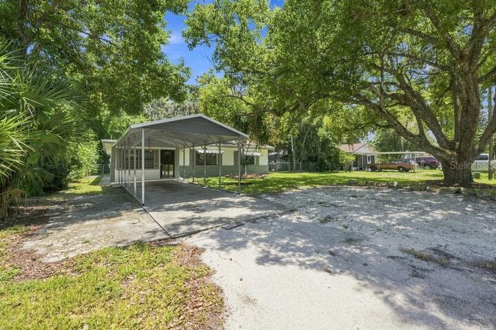 Property Photo: 7810 Chapel Avenue FL 34668