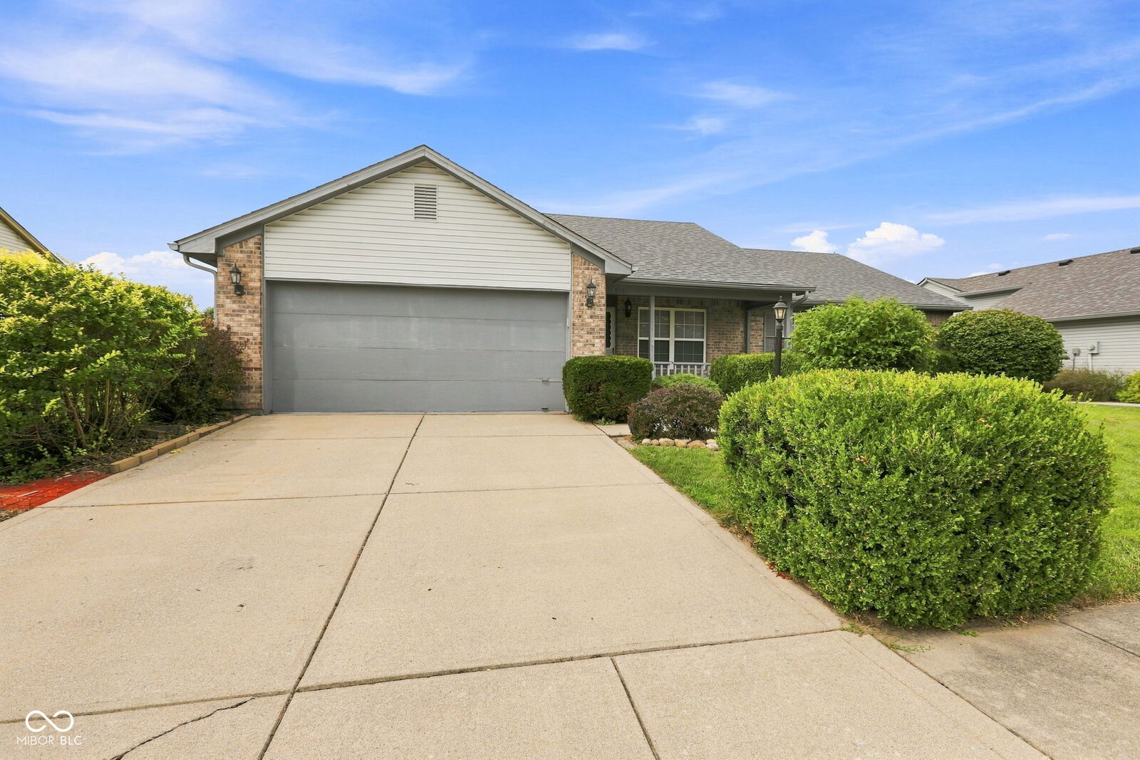Property Photo: 510 E Quail Ridge Drive IN 46074