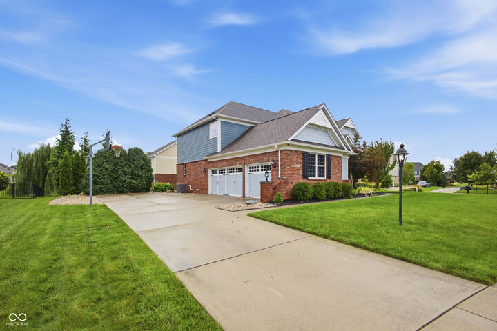 Property Photo:  14603 Edgebrook Drive  IN 46040 