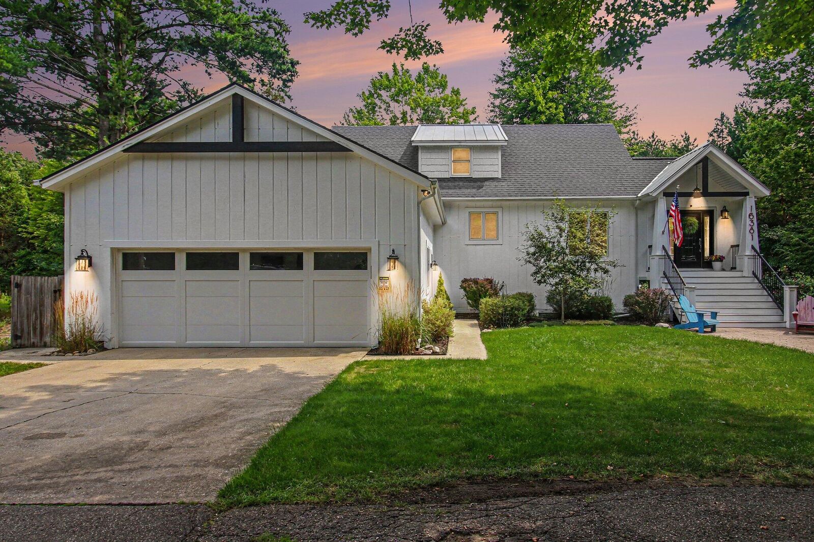 Property Photo:  16381 Greenly Street  MI 49424 