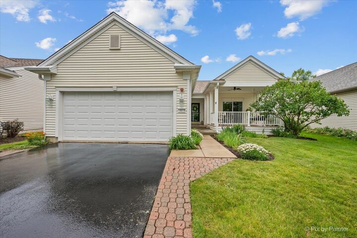 Property Photo: 13215 Oakwood Avenue IL 60142