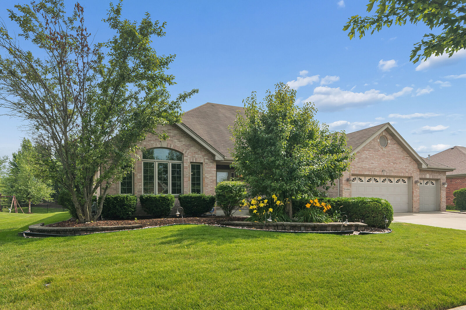 Property Photo: 10899 Swallow Tail Lane IL 60423