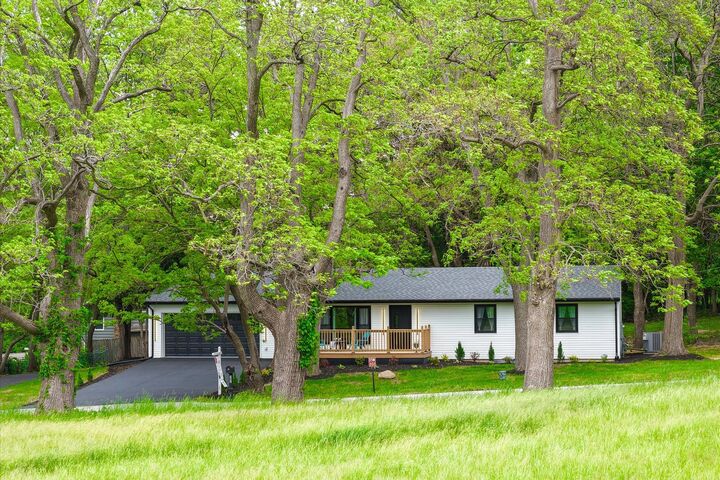 Property Photo: 35W302 Pinelands Road IL 60174