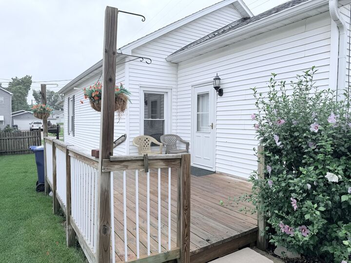 Property Photo: 828 Tonti Street IL 61301