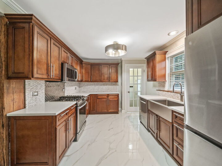 Property Photo:  1508 Potter Road  IL 60068 