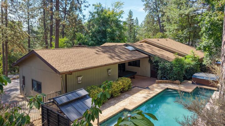 Property Photo: 11594 Alta Sierra Drive CA 95949