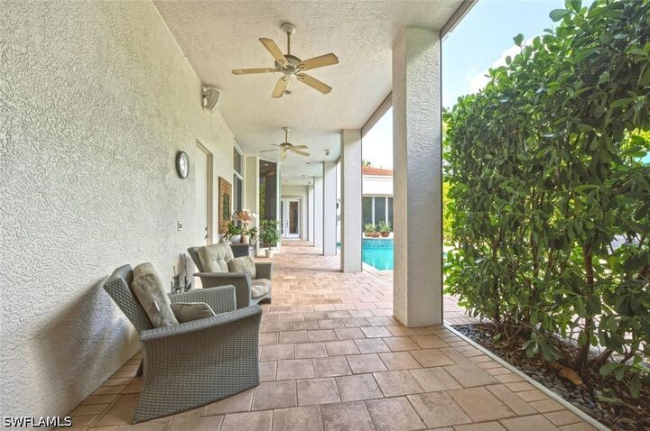 Property Photo: 576 96th Avenue N FL 34108