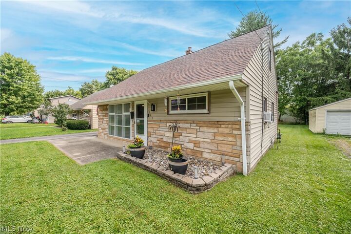Property Photo: 185 N Main Street OH 44515