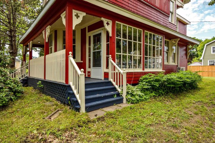 Property Photo: 57 King Street NS B2A 2T2