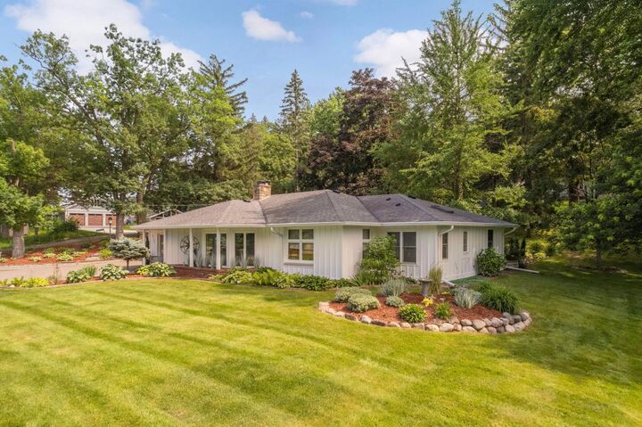 Property Photo:  2194 Charlton Road  MN 55118 