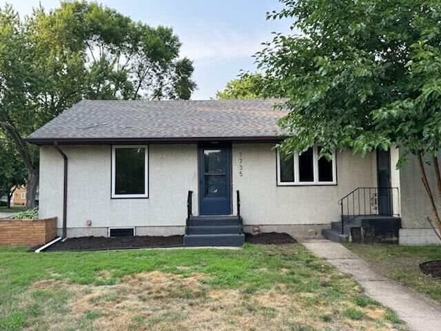 Property Photo:  1735 4th Street  MN 55110 