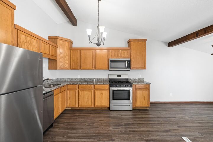 Property Photo:  6371 Aspenwood Plaza  MN 55125 