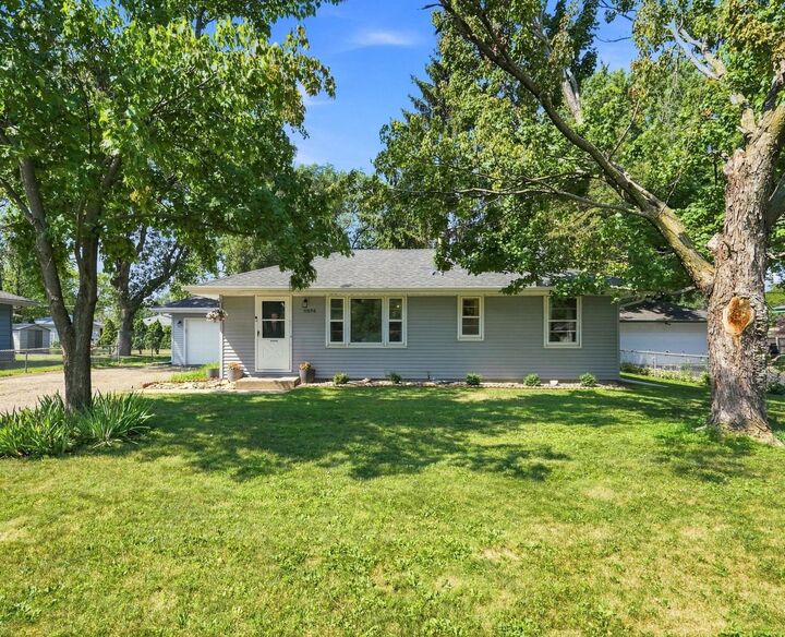 Property Photo:  11698 Juniper Street NW  MN 55448 