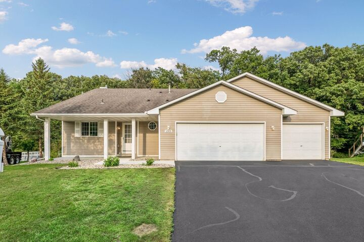 Property Photo:  1063 Meadow Street  MN 55322 