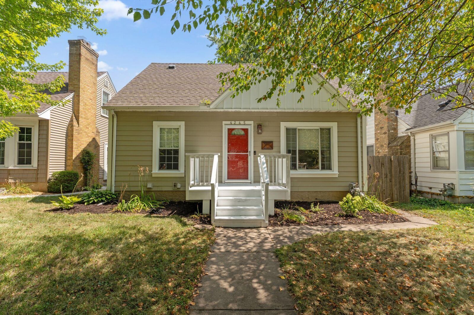 Property Photo: 4245 Utica Avenue S MN 55416